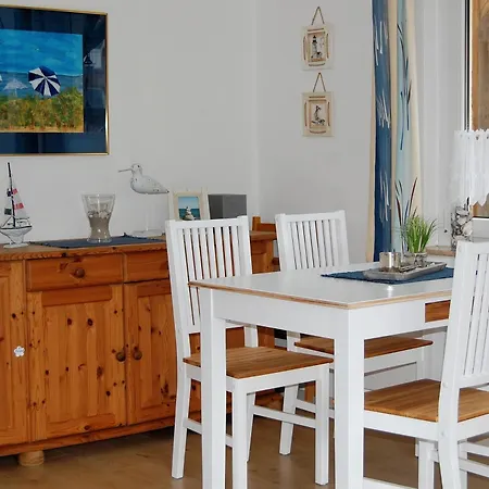 Holubek * Boltenhagen (Ostseebad)